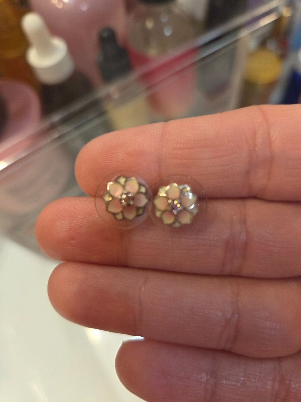 Pandora white and pink flower studs - Picture 2 of 7